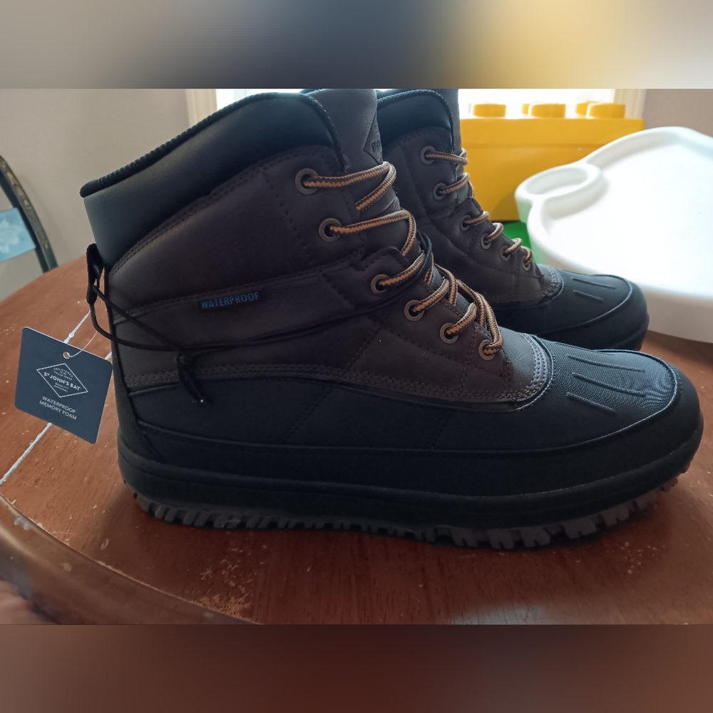 Men's Black and Brown Winter/snow Boots